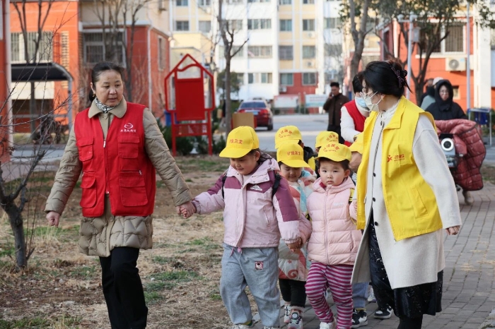 娃娃放学没人接怎么办？龙泉社区“四点半课堂”帮爸爸妈妈解烦忧